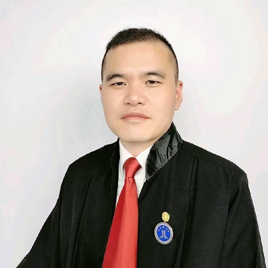 吴明飞律师执业形象照